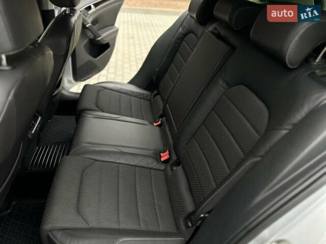 Серый Фольксваген Гольф, объемом двигателя 1.6 л и пробегом 300 тыс. км за 11800 $, фото 18 на Automoto.ua