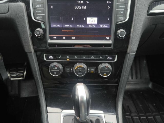 Серый Фольксваген Гольф, объемом двигателя 2 л и пробегом 265 тыс. км за 11500 $, фото 10 на Automoto.ua