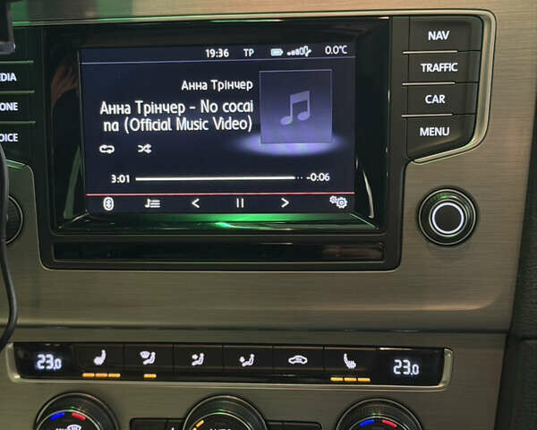 Сірий Фольксваген Гольф, об'ємом двигуна 1.6 л та пробігом 296 тис. км за 10350 $, фото 12 на Automoto.ua