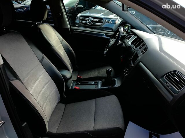 Серый Фольксваген Гольф, объемом двигателя 1.6 л и пробегом 207 тыс. км за 10290 $, фото 30 на Automoto.ua