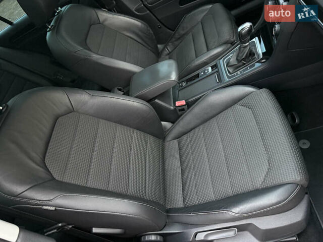 Серый Фольксваген Гольф, объемом двигателя 2 л и пробегом 289 тыс. км за 12350 $, фото 40 на Automoto.ua