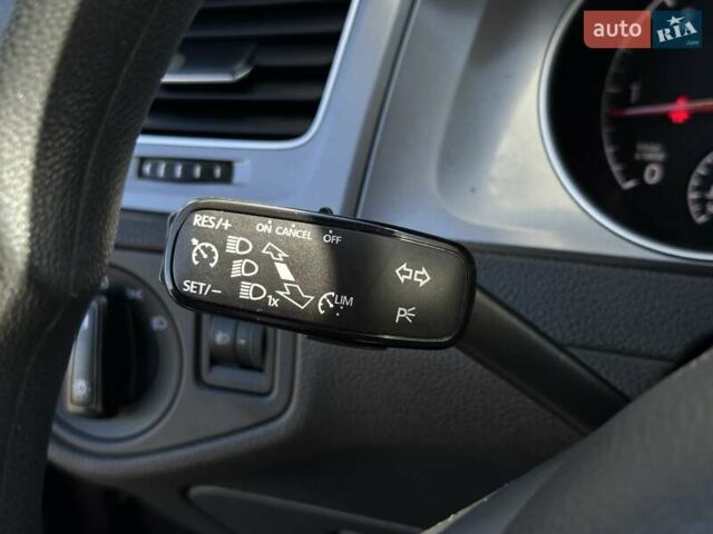 Сірий Фольксваген Гольф, об'ємом двигуна 1.6 л та пробігом 238 тис. км за 11800 $, фото 58 на Automoto.ua