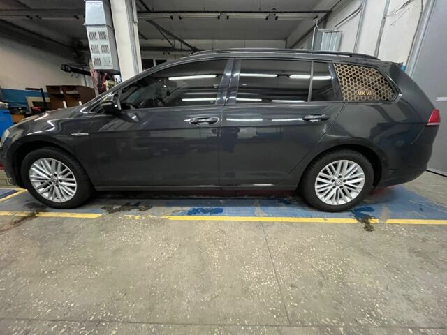 Сірий Фольксваген Гольф, об'ємом двигуна 1.6 л та пробігом 176 тис. км за 10700 $, фото 2 на Automoto.ua