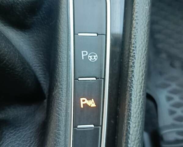 Сірий Фольксваген Гольф, об'ємом двигуна 1.6 л та пробігом 262 тис. км за 10500 $, фото 182 на Automoto.ua