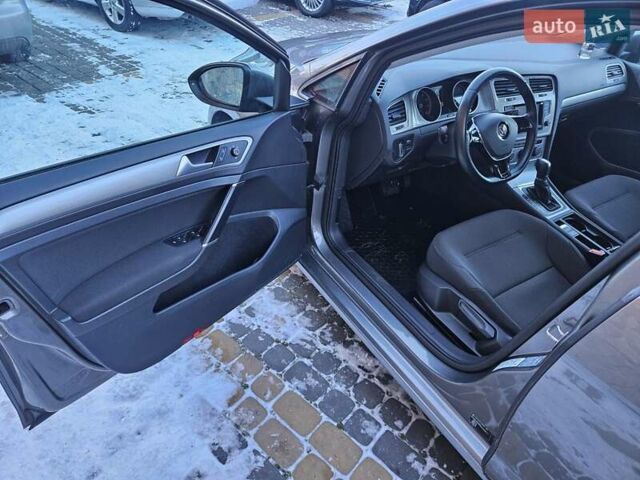 Серый Фольксваген Гольф, объемом двигателя 1.4 л и пробегом 162 тыс. км за 10300 $, фото 9 на Automoto.ua