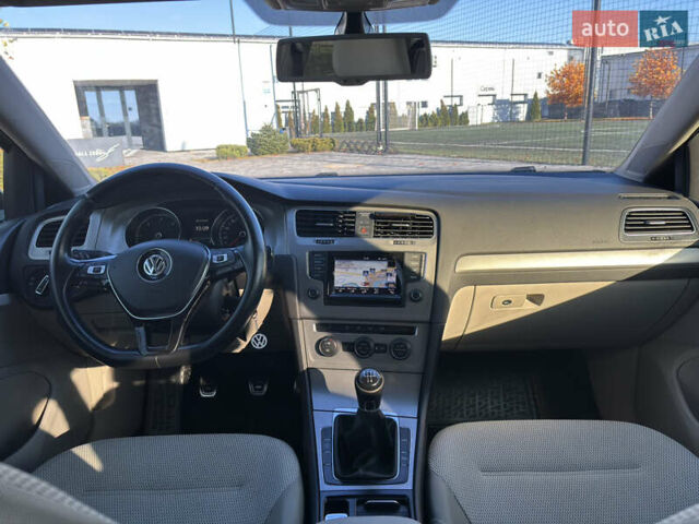 Сірий Фольксваген Гольф, об'ємом двигуна 1.6 л та пробігом 196 тис. км за 10750 $, фото 10 на Automoto.ua