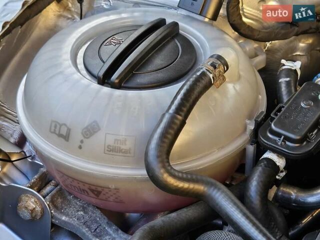 Серый Фольксваген Гольф, объемом двигателя 1.6 л и пробегом 262 тыс. км за 8800 $, фото 67 на Automoto.ua