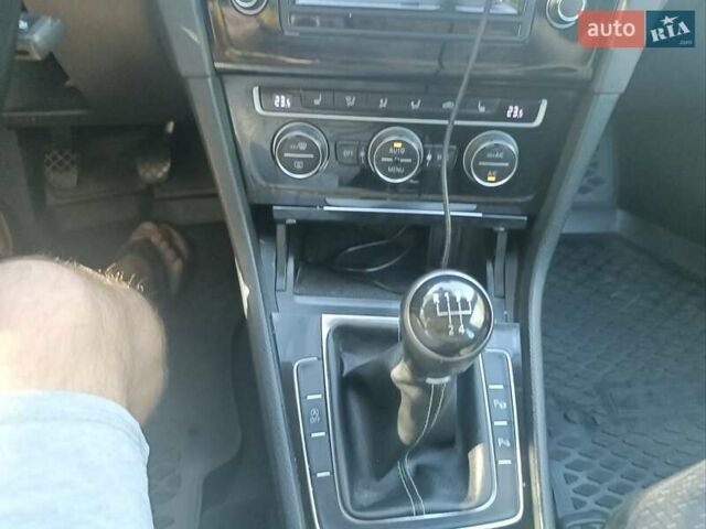 Сірий Фольксваген Гольф, об'ємом двигуна 1.6 л та пробігом 262 тис. км за 10500 $, фото 84 на Automoto.ua