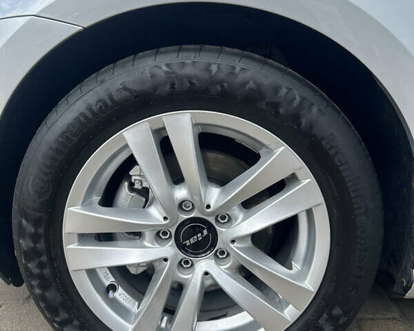 Сірий Фольксваген Гольф, об'ємом двигуна 1.6 л та пробігом 280 тис. км за 10200 $, фото 19 на Automoto.ua