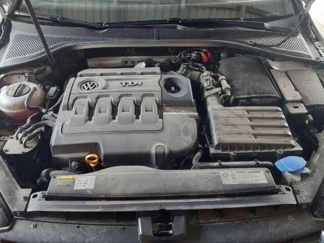 Серый Фольксваген Гольф, объемом двигателя 1.6 л и пробегом 331 тыс. км за 9000 $, фото 10 на Automoto.ua