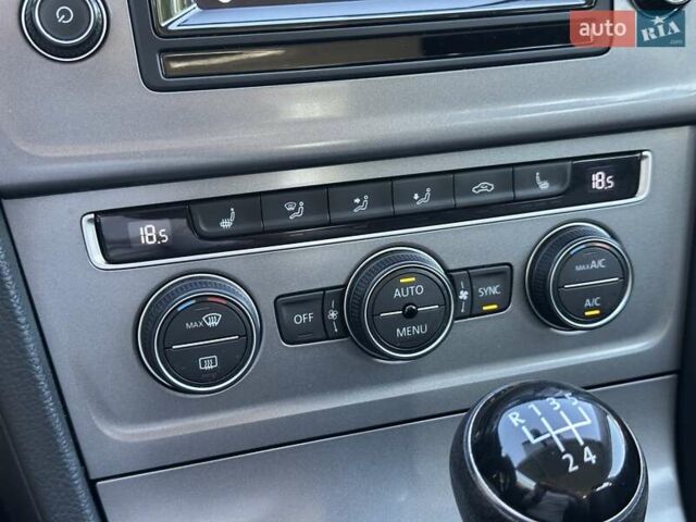 Сірий Фольксваген Гольф, об'ємом двигуна 1.6 л та пробігом 238 тис. км за 11800 $, фото 74 на Automoto.ua
