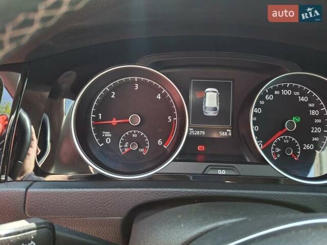 Серый Фольксваген Гольф, объемом двигателя 1.6 л и пробегом 250 тыс. км за 10600 $, фото 13 на Automoto.ua