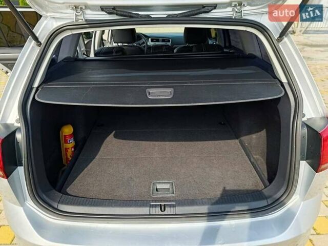 Серый Фольксваген Гольф, объемом двигателя 1.6 л и пробегом 262 тыс. км за 11000 $, фото 18 на Automoto.ua