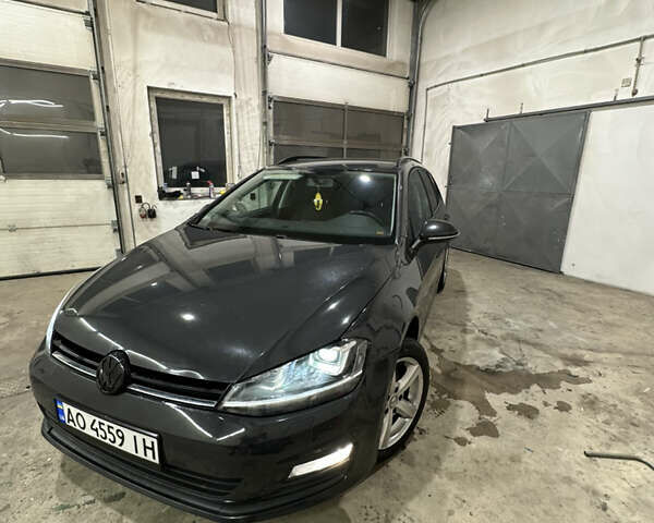 Серый Фольксваген Гольф, объемом двигателя 1.6 л и пробегом 210 тыс. км за 11500 $, фото 1 на Automoto.ua