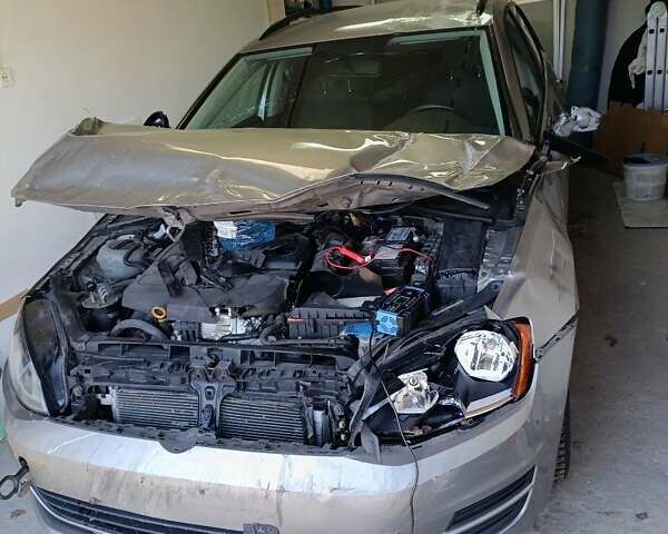 Серый Фольксваген Гольф, объемом двигателя 2 л и пробегом 85 тыс. км за 9999 $, фото 2 на Automoto.ua