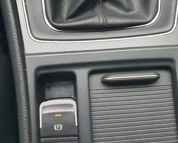 Серый Фольксваген Гольф, объемом двигателя 1.6 л и пробегом 170 тыс. км за 8500 $, фото 66 на Automoto.ua