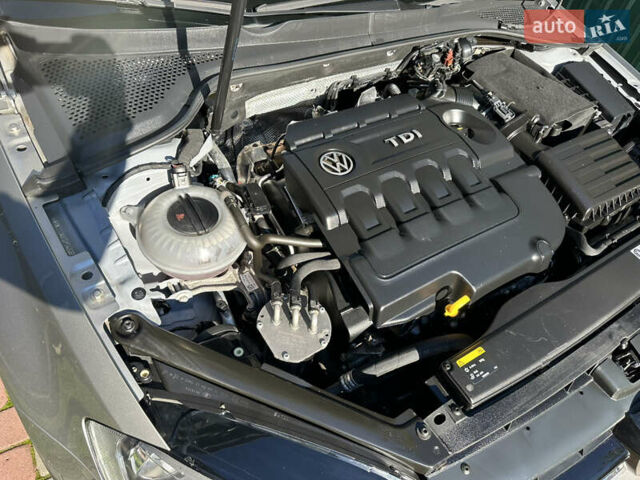 Серый Фольксваген Гольф, объемом двигателя 1.6 л и пробегом 223 тыс. км за 12048 $, фото 40 на Automoto.ua