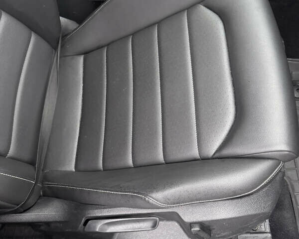 Серый Фольксваген Гольф, объемом двигателя 1.97 л и пробегом 140 тыс. км за 15900 $, фото 26 на Automoto.ua