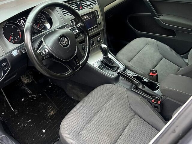 Сірий Фольксваген Гольф, об'ємом двигуна 2 л та пробігом 100 тис. км за 8500 $, фото 6 на Automoto.ua