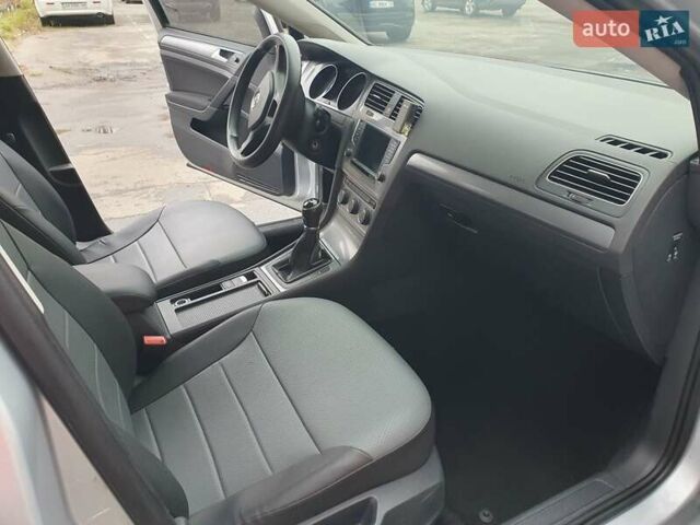 Серый Фольксваген Гольф, объемом двигателя 1.6 л и пробегом 170 тыс. км за 7999 $, фото 25 на Automoto.ua