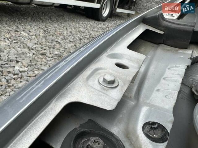 Серый Фольксваген Гольф, объемом двигателя 1.6 л и пробегом 236 тыс. км за 11450 $, фото 91 на Automoto.ua