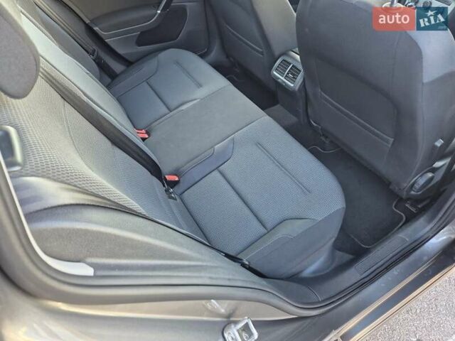 Серый Фольксваген Гольф, объемом двигателя 1.6 л и пробегом 255 тыс. км за 10900 $, фото 15 на Automoto.ua