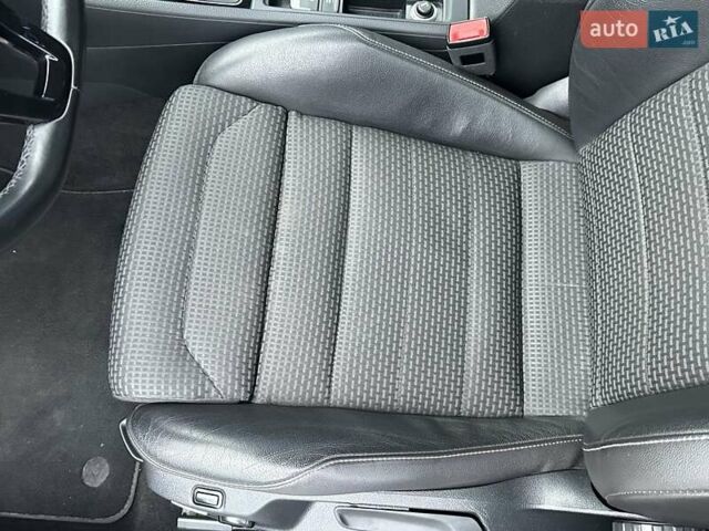Серый Фольксваген Гольф, объемом двигателя 1.6 л и пробегом 236 тыс. км за 11450 $, фото 45 на Automoto.ua