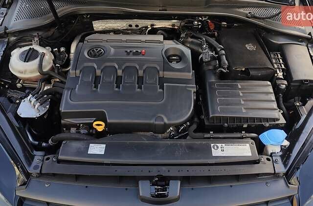 Сірий Фольксваген Гольф, об'ємом двигуна 1.6 л та пробігом 293 тис. км за 11800 $, фото 23 на Automoto.ua