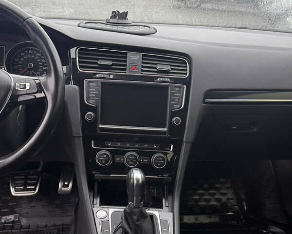 Серый Фольксваген Гольф, объемом двигателя 1.97 л и пробегом 140 тыс. км за 15900 $, фото 22 на Automoto.ua