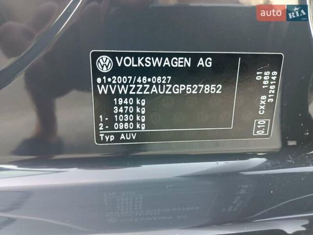 Серый Фольксваген Гольф, объемом двигателя 1.6 л и пробегом 282 тыс. км за 10200 $, фото 17 на Automoto.ua