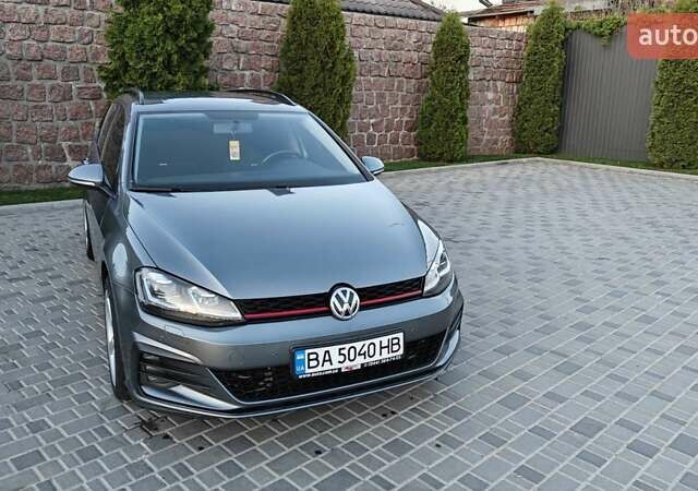 Серый Фольксваген Гольф, объемом двигателя 1.8 л и пробегом 184 тыс. км за 10600 $, фото 9 на Automoto.ua