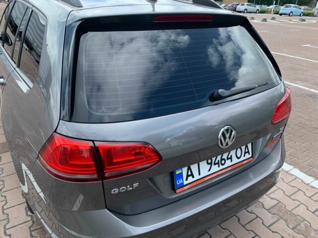 Серый Фольксваген Гольф, объемом двигателя 1.6 л и пробегом 245 тыс. км за 9999 $, фото 4 на Automoto.ua