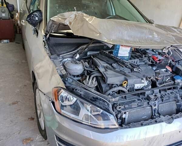 Серый Фольксваген Гольф, объемом двигателя 2 л и пробегом 85 тыс. км за 9999 $, фото 8 на Automoto.ua