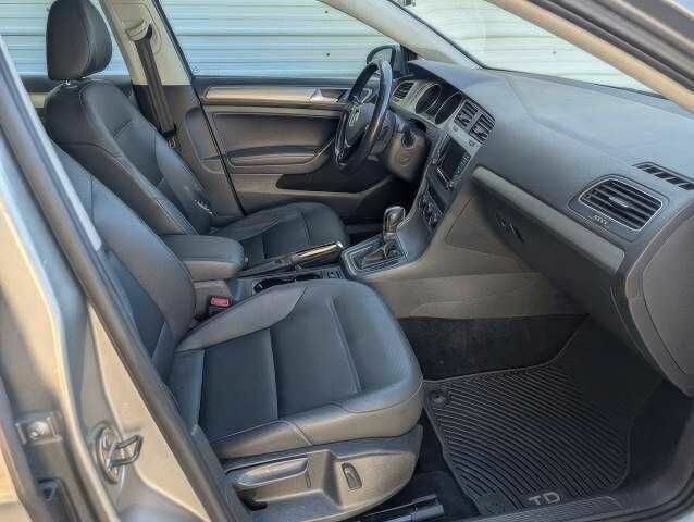 Серый Фольксваген Гольф, объемом двигателя 2 л и пробегом 121 тыс. км за 3900 $, фото 12 на Automoto.ua