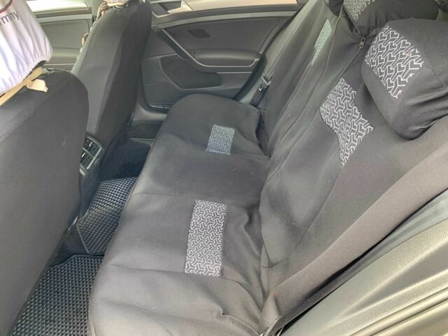 Серый Фольксваген Гольф, объемом двигателя 1.6 л и пробегом 245 тыс. км за 9999 $, фото 13 на Automoto.ua