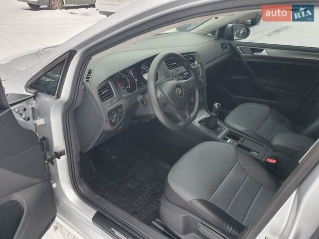 Серый Фольксваген Гольф, объемом двигателя 1.6 л и пробегом 172 тыс. км за 8800 $, фото 16 на Automoto.ua