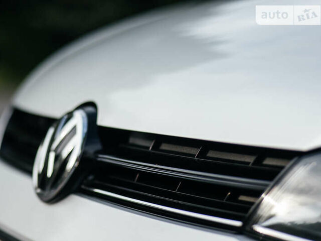 Серый Фольксваген Гольф, объемом двигателя 1.6 л и пробегом 250 тыс. км за 11100 $, фото 57 на Automoto.ua