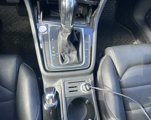 Сірий Фольксваген Гольф, об'ємом двигуна 1.97 л та пробігом 224 тис. км за 13800 $, фото 4 на Automoto.ua