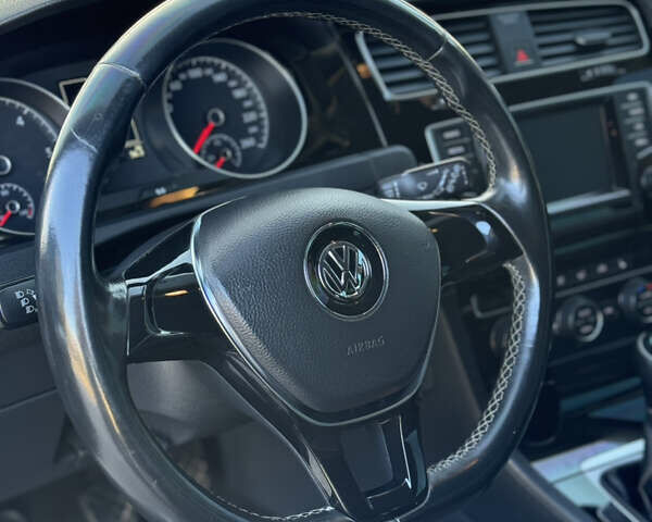 Фольксваген Гольф 2015 в Хмельницком на Automoto.ua Серый Фольксваген Гольф, объемом двигателя 1.6 л и пробегом 295 тыс. км за 9100 $, фото 14 на Automoto.ua