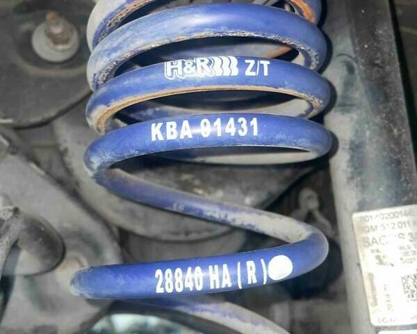 Серый Фольксваген Гольф, объемом двигателя 1.8 л и пробегом 194 тыс. км за 11800 $, фото 37 на Automoto.ua