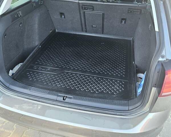 Серый Фольксваген Гольф, объемом двигателя 1.4 л и пробегом 247 тыс. км за 10800 $, фото 9 на Automoto.ua