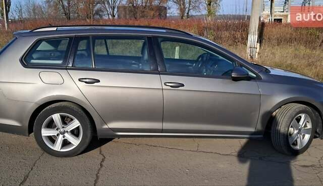 Серый Фольксваген Гольф, объемом двигателя 1.6 л и пробегом 275 тыс. км за 11000 $, фото 7 на Automoto.ua