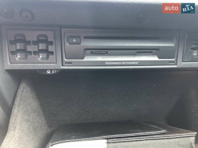 Серый Фольксваген Гольф, объемом двигателя 1.6 л и пробегом 242 тыс. км за 10200 $, фото 20 на Automoto.ua