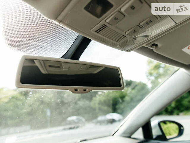 Серый Фольксваген Гольф, объемом двигателя 1.6 л и пробегом 250 тыс. км за 11100 $, фото 32 на Automoto.ua