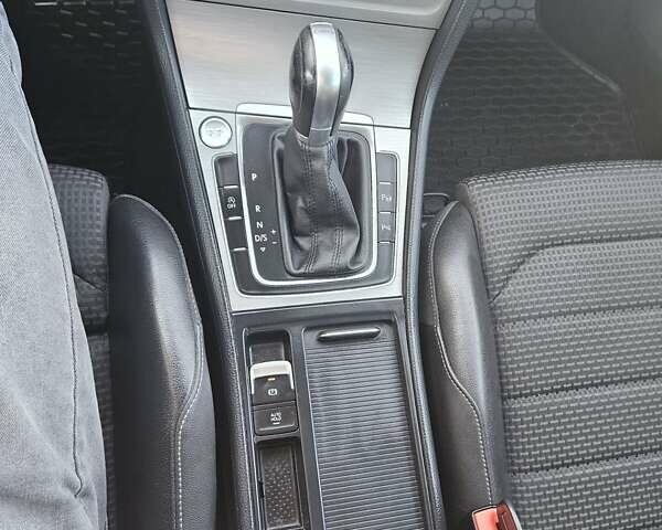 Серый Фольксваген Гольф, объемом двигателя 1.4 л и пробегом 247 тыс. км за 10800 $, фото 35 на Automoto.ua