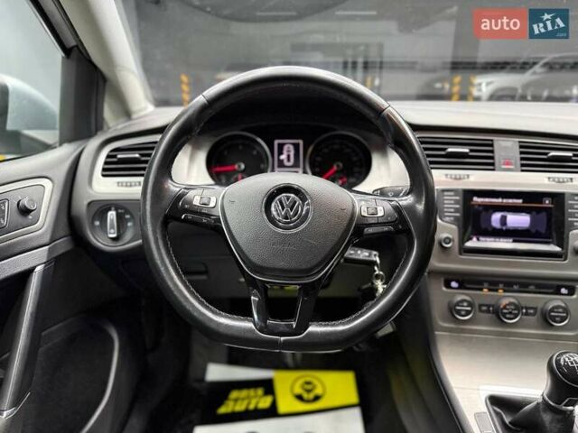 Сірий Фольксваген Гольф, об'ємом двигуна 1.6 л та пробігом 461 тис. км за 10700 $, фото 10 на Automoto.ua