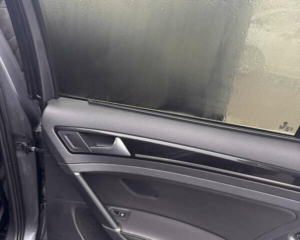 Серый Фольксваген Гольф, объемом двигателя 1.97 л и пробегом 140 тыс. км за 15900 $, фото 25 на Automoto.ua