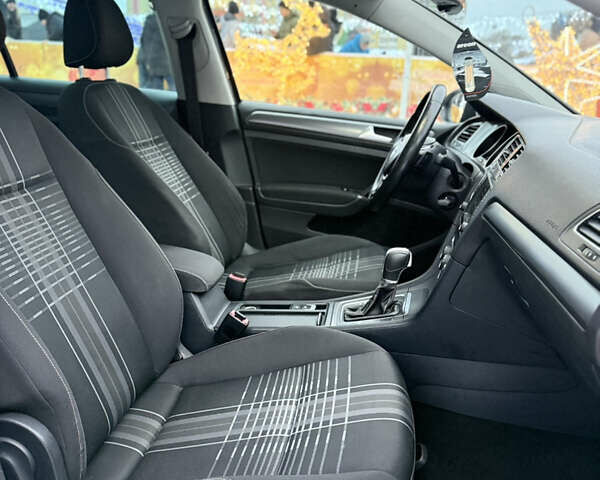 Серый Фольксваген Гольф, объемом двигателя 1.97 л и пробегом 332 тыс. км за 10900 $, фото 9 на Automoto.ua