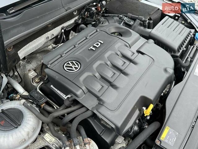 Серый Фольксваген Гольф, объемом двигателя 1.6 л и пробегом 236 тыс. км за 11450 $, фото 99 на Automoto.ua
