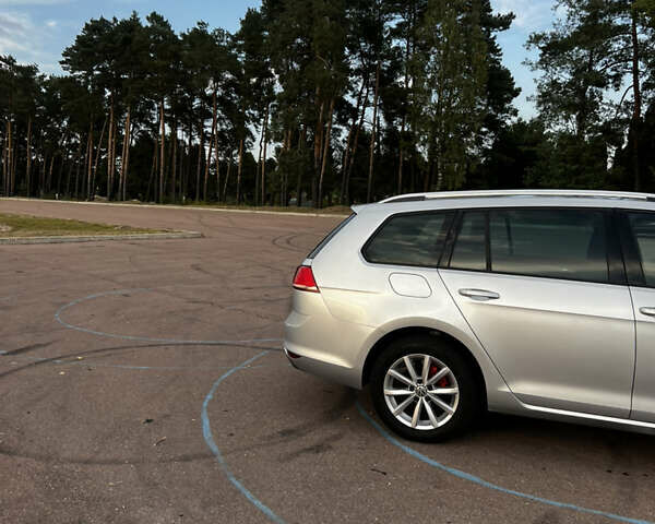 Серый Фольксваген Гольф, объемом двигателя 1.6 л и пробегом 257 тыс. км за 11400 $, фото 3 на Automoto.ua